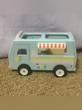 Coco Village ICE CREAM TRUCK Like New Condition